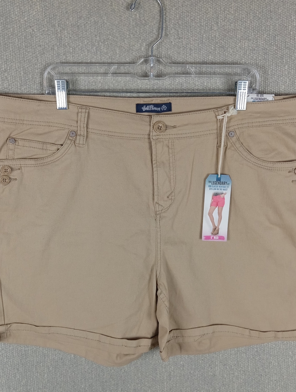 Wallflower Tan Khaki Boyfriend Shorts Cuffed Stretch Denim Size 20 Summer Chino